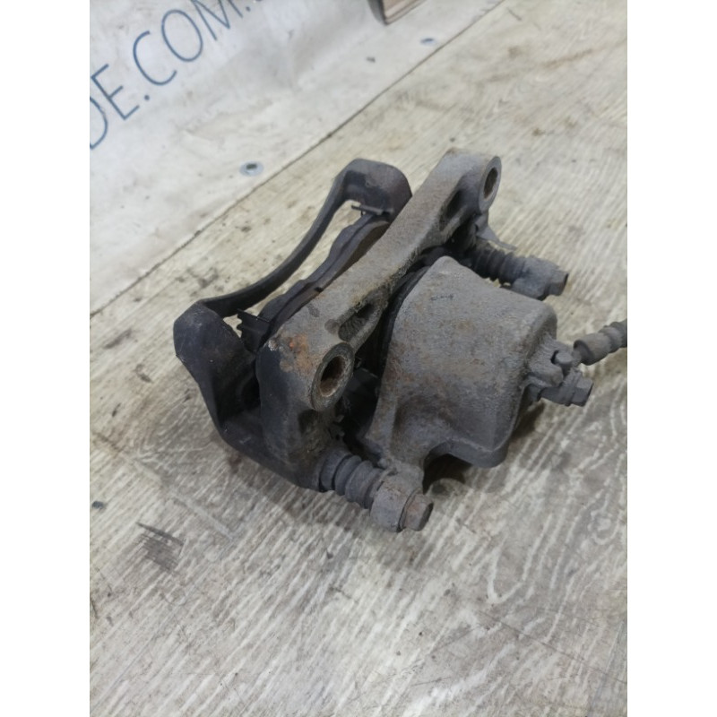 Гальмівний супорт (гальмівна система) Nissan Juke F15 2013 1.6 41011ET00A