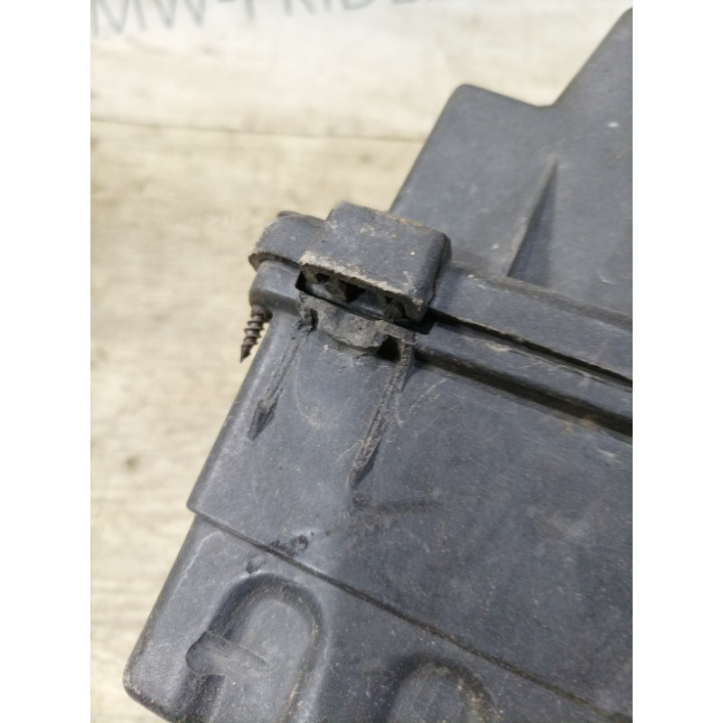 Корпус воздушного фильтра (впускная система) Ford Transit Connect 1 2005 1.8L 4518948