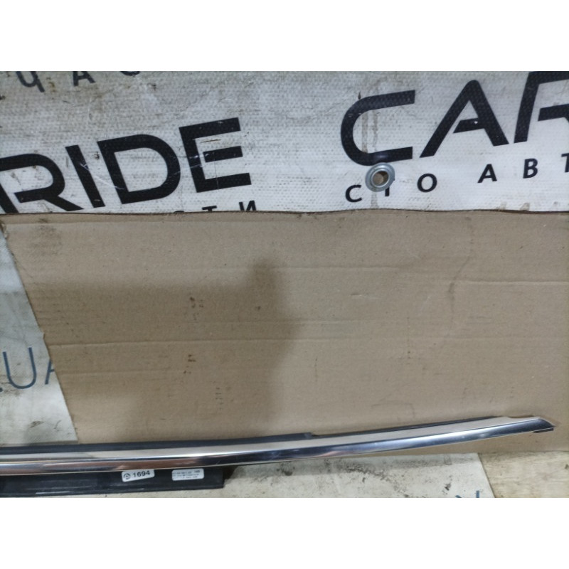 Молдинг стекла (кузов и элементы) Audi A5 8T 8t0853284c