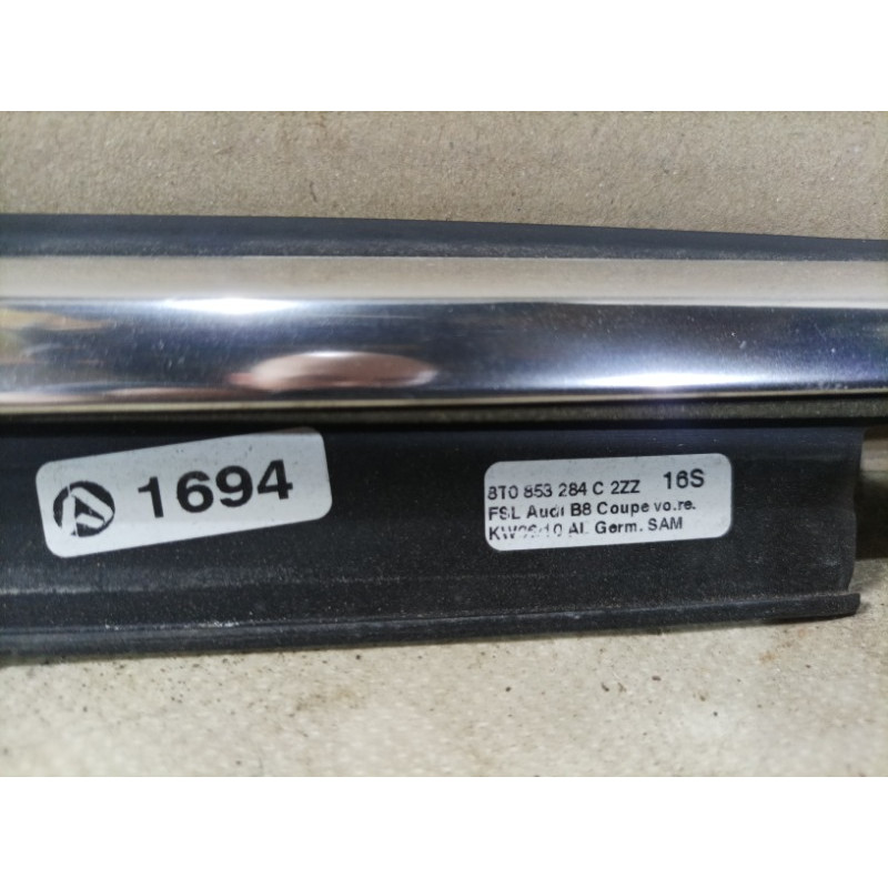 Молдинг стекла (кузов и элементы) Audi A5 8T 8t0853284c
