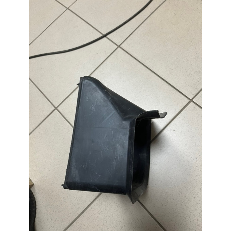 Воздуховод радиатора (кузов и элементы) BMW 5-series E39 1999 M51d25 17 21 2 246 026