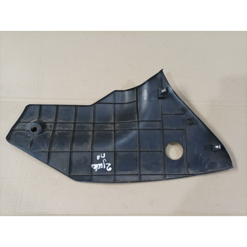 Накладка центральной консоли (салон) Nissan Juke F15 2013 1.6 689211ke1a