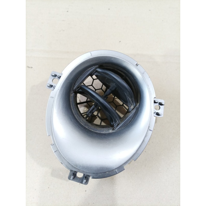 Дефлектор воздуховода (салон) Nissan Juke F15 2013 1.6 687611KE0A