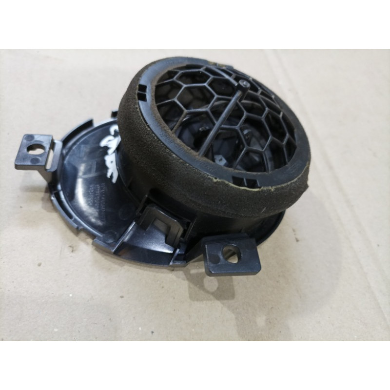 Дефлектор воздуховода (салон) Nissan Juke F15 2013 1.6 687611KE0A