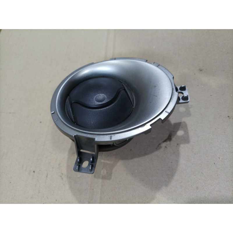 Дефлектор воздуховода (салон) Nissan Juke F15 2013 1.6 687601KE0A