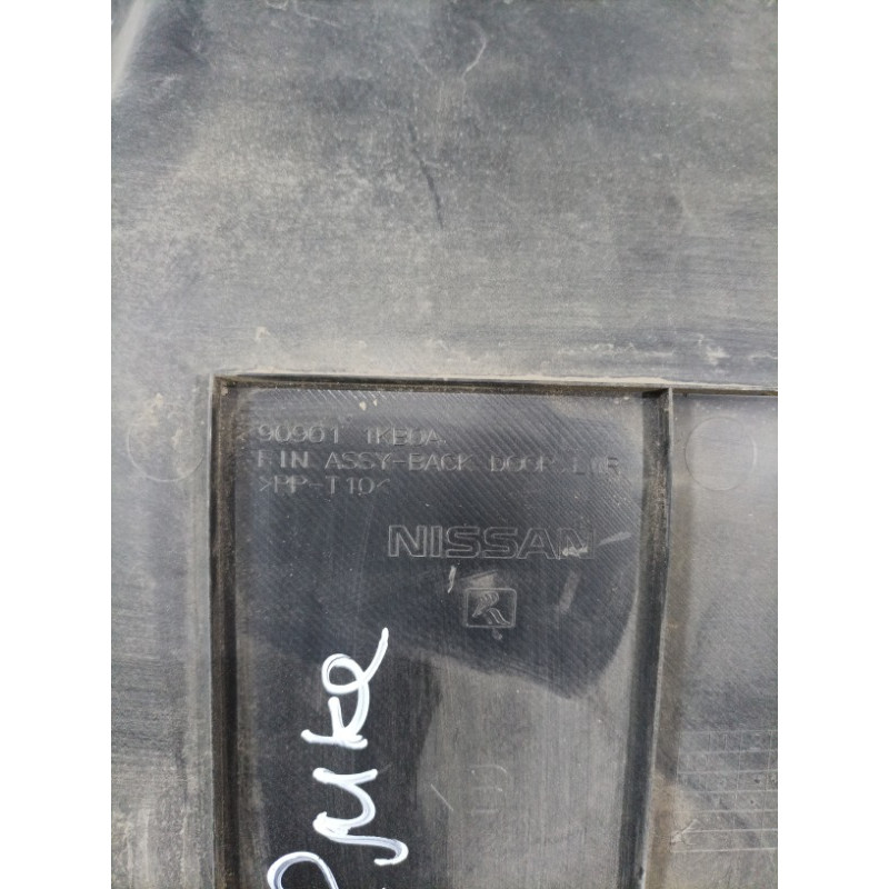 Обшивка крышки багажника (салон) Nissan Juke F15 2013 1.6 909011kb0a