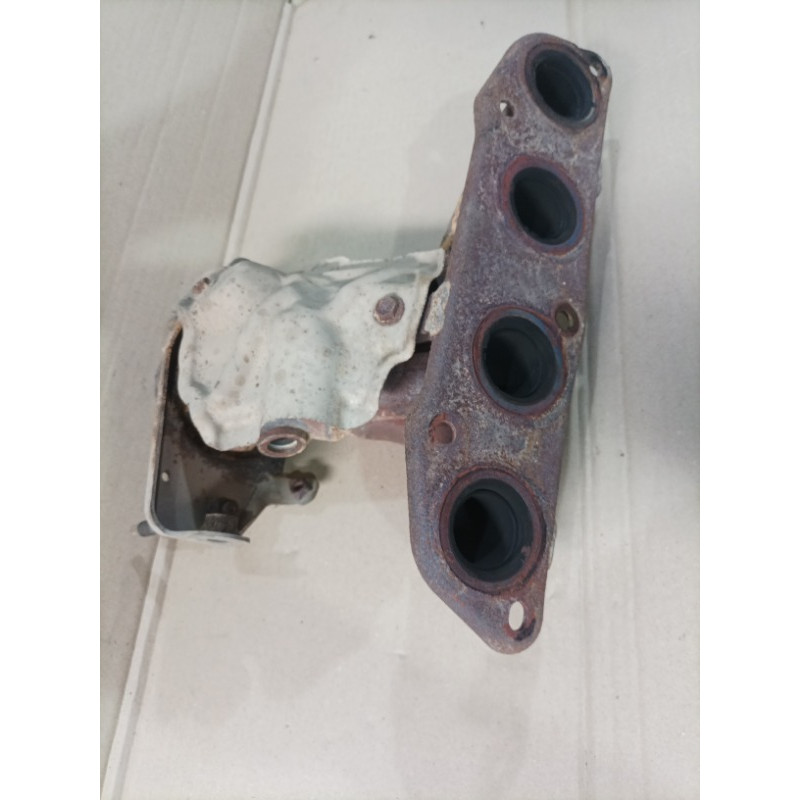 Коллектор выпускной (выпускная система) Nissan Juke F15 2013 1.6 140021KT0A