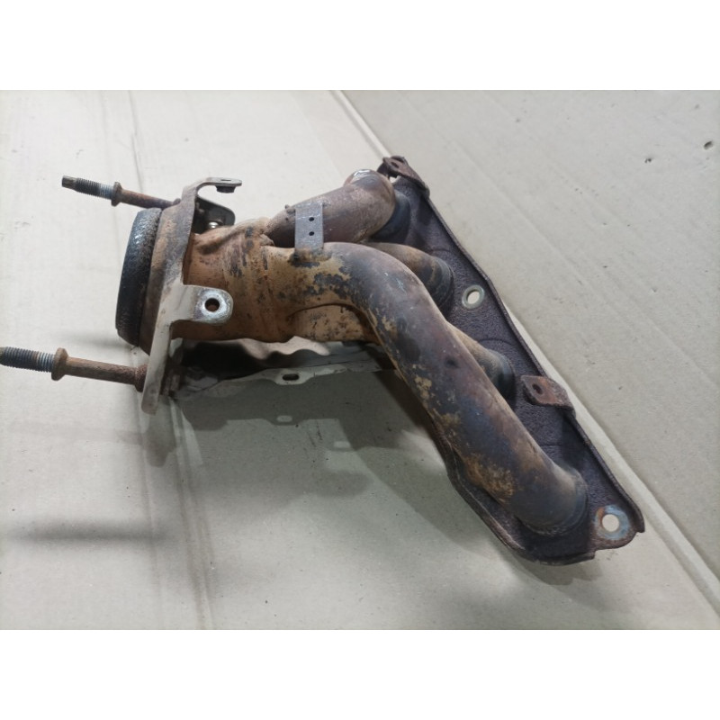 Коллектор выпускной (выпускная система) Nissan Juke F15 2013 1.6 140021KT0A