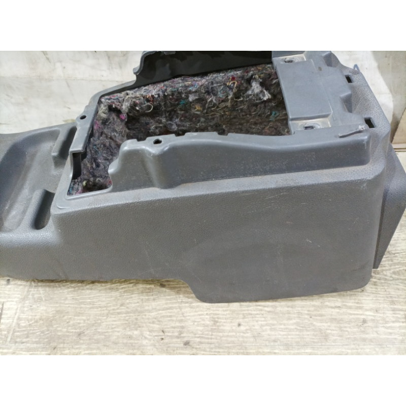 Центральная консоль (салон) Ford Transit Connect 1 2005 1.8L 2t14v045a74
