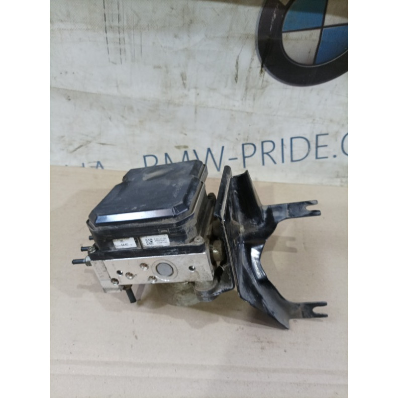 Блок abs (тормозная система) Nissan Juke F15 2013 1.6 476601kk0b