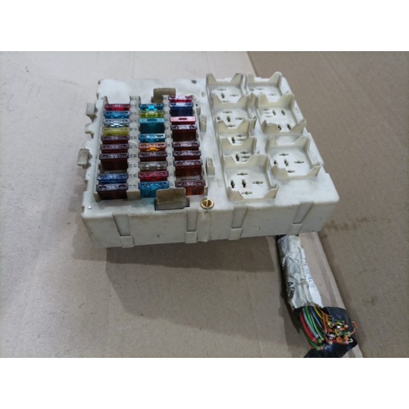 Блок предохранителей (электрика) Ford Transit Connect 1 2005 1.8L 1360366