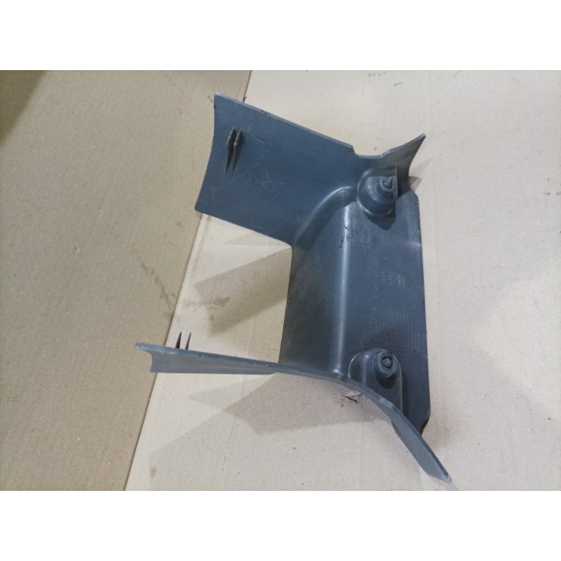 Накладка торпедо нижняя (салон) Ford Transit Connect 1 2005 1.8L 1451746