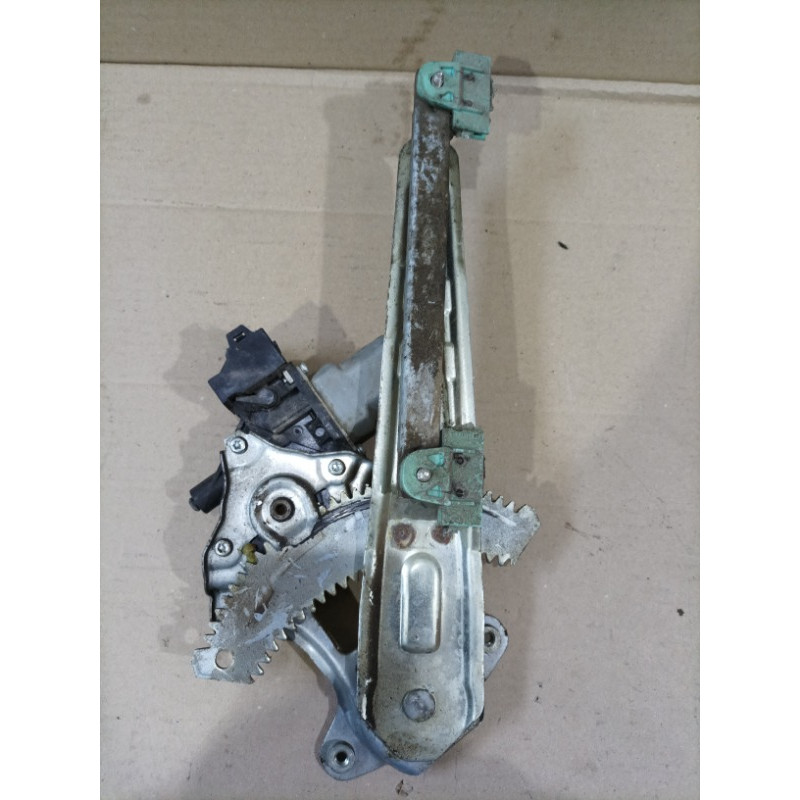 Механизм стеклоподъемника с мотором (кузов и элементы) Nissan Juke F15 2013 1.6 827201U600