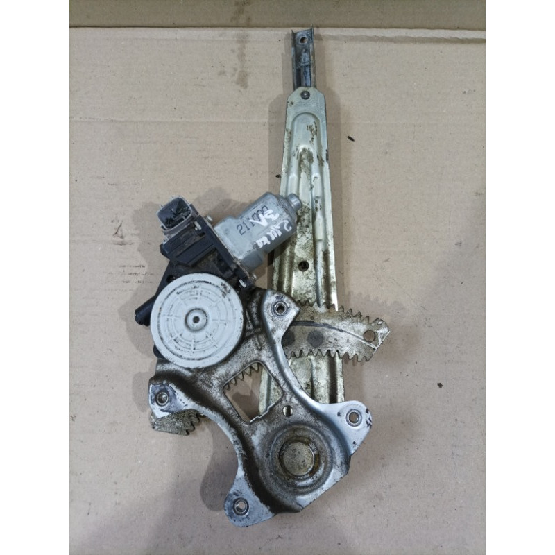 Механизм стеклоподъемника с мотором (кузов и элементы) Nissan Juke F15 2013 1.6 827211U600