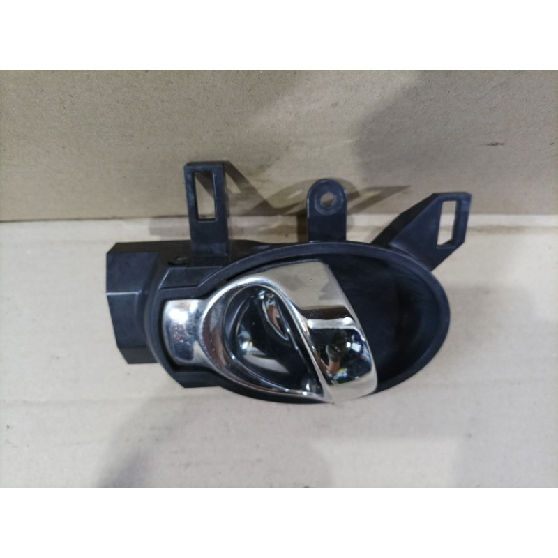 Ручка двери внутренняя (салон) Nissan Juke F15 2013 1.6 806701HA0B