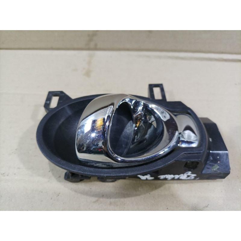Ручка двери внутренняя (салон) Nissan Juke F15 2013 1.6 806711HA0B