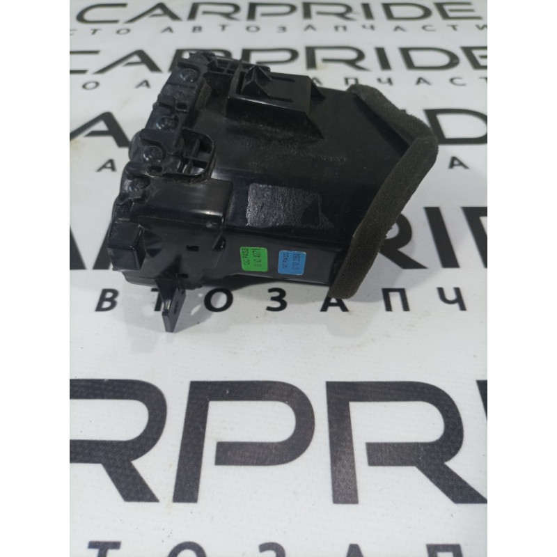 Дефлектор воздуховода (салон) Nissan Juke F15 2013 1.6 687501ke0a