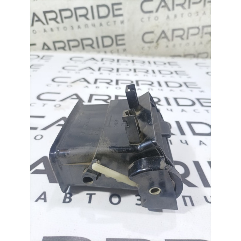 Дефлектор воздуховода (салон) Ford Transit Connect 1 2005 1.8L 2t1h19c682ac