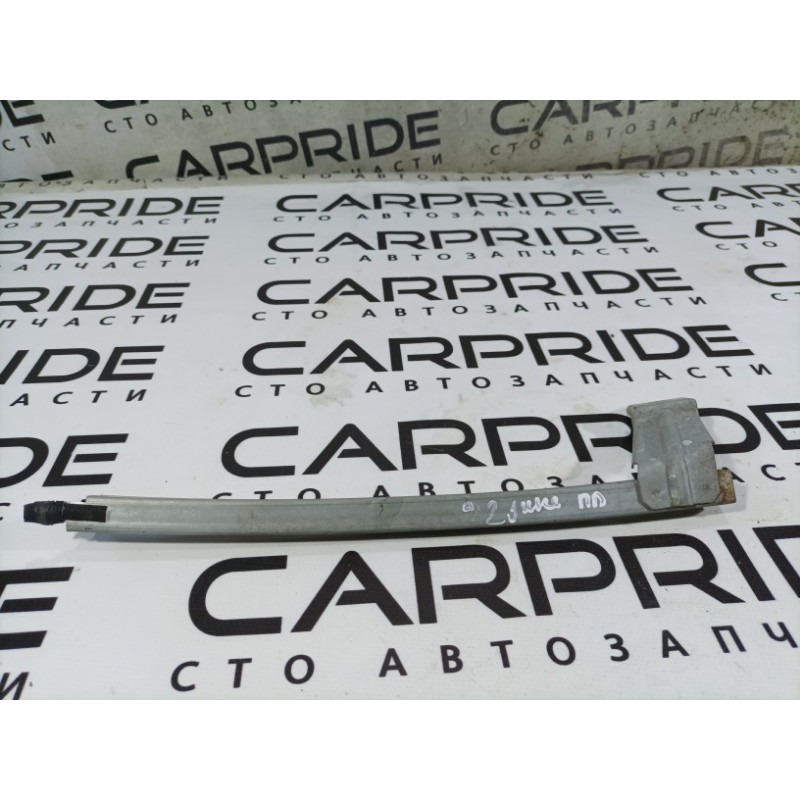 Направляющая стекла двери (кузов и элементы) Nissan Juke F15 2013 1.6 802141KK0A