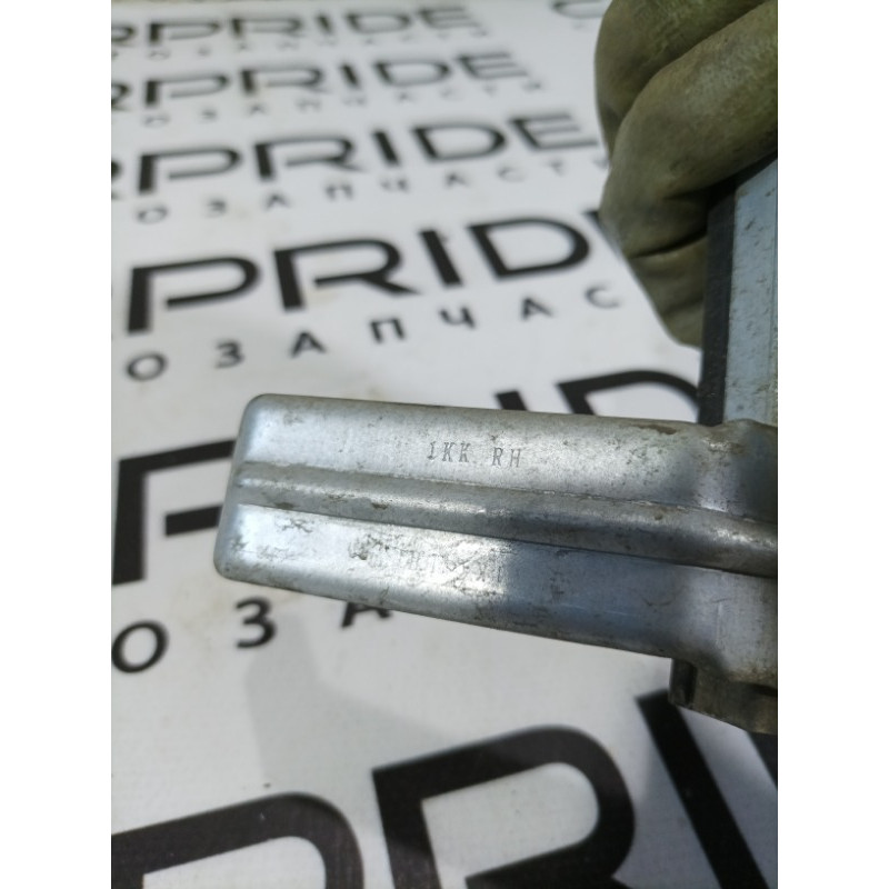 Направляющая стекла двери (кузов и элементы) Nissan Juke F15 2013 1.6 803861KK0A