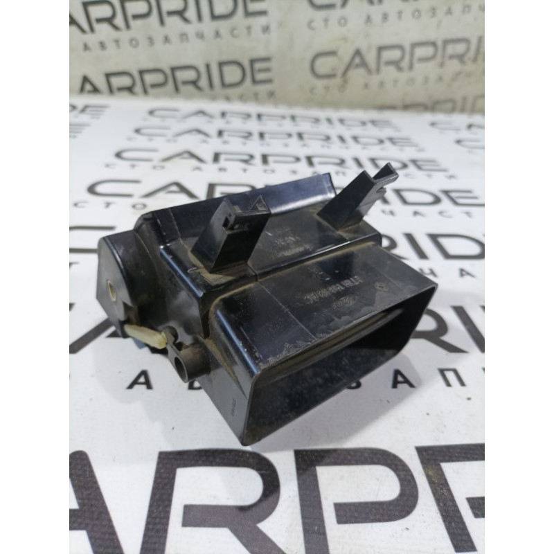 Дефлектор воздуховода (салон) Ford Transit Connect 1 2005 1.8L 2t1h19893ac