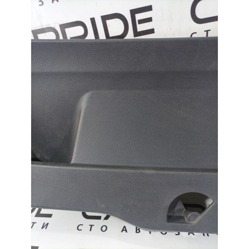 Обшивка крышки багажника (салон) Volkswagen Passat B7 2014 1.8 561867605b