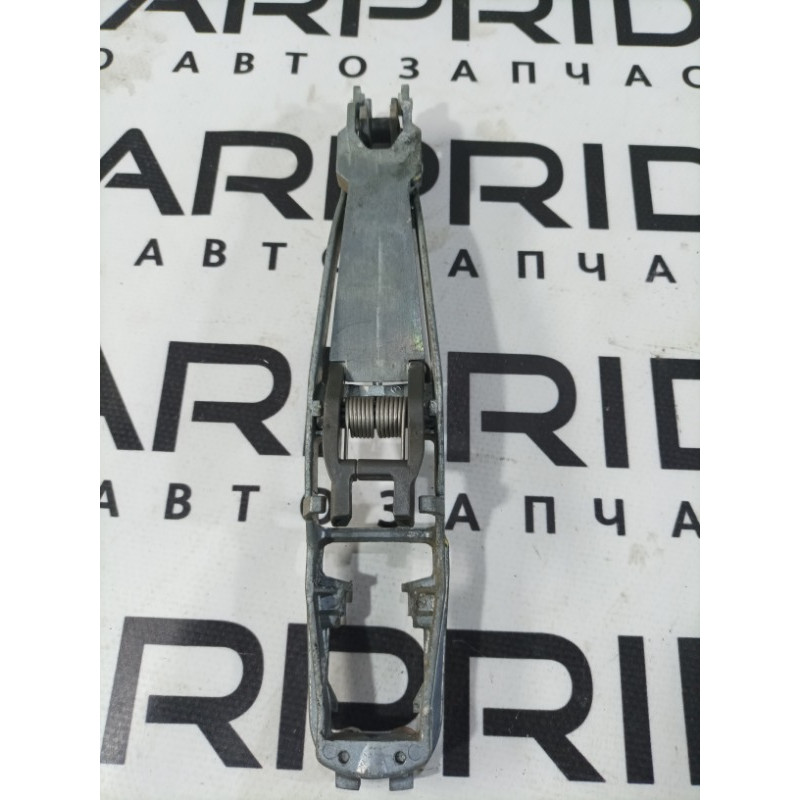 Кронштейн ручки двери (кузов и элементы) Mercedes-Benz E-class W124 1990 3.2