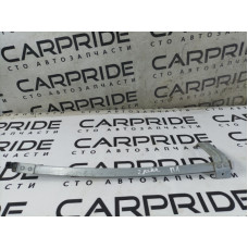 Направляющая стекла двери