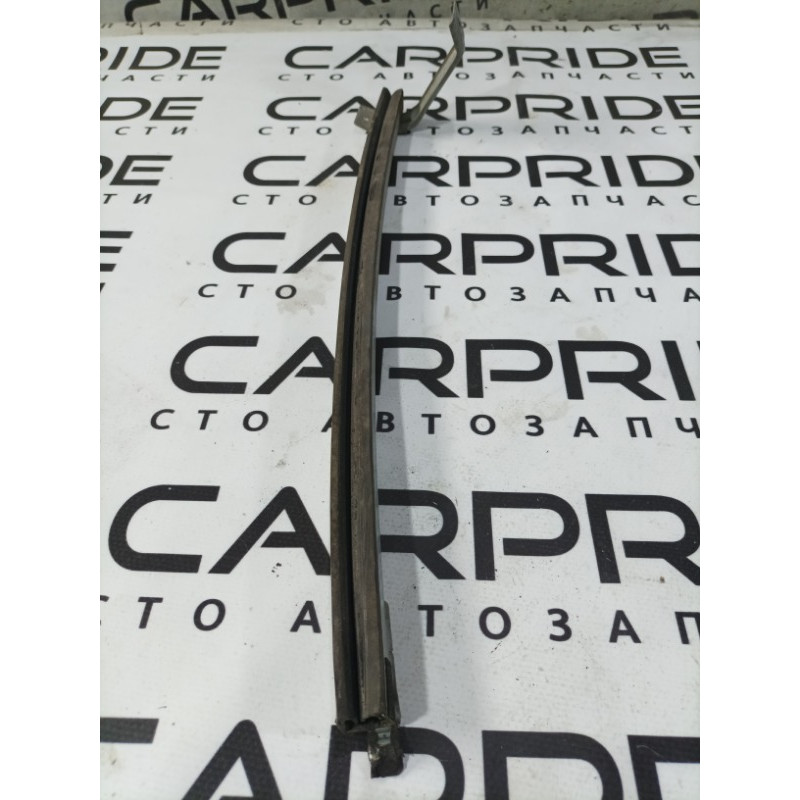 Направляющая стекла двери (кузов и элементы) Nissan Juke F15 2013 1.6 803871KK0A