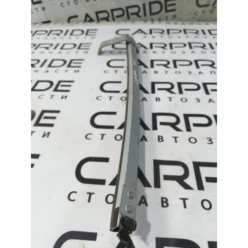 Направляющая стекла двери (кузов и элементы) Nissan Juke F15 2013 1.6 803871KK0A