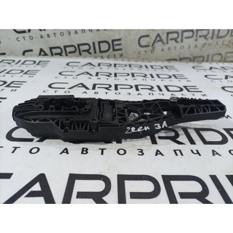 Кронштейн ручки двери (кузов и элементы) Jeep Renegade BU 2020 2.4 68422625AA