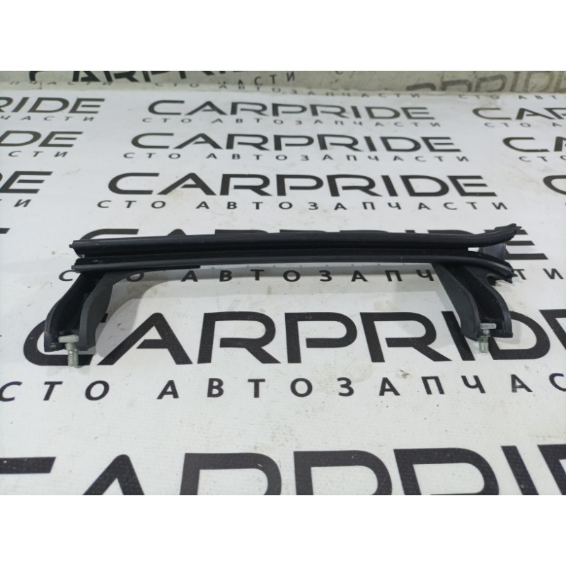 Направляющая стекла двери (кузов и элементы) Jeep Renegade BU 2020 2.4 68247329AA