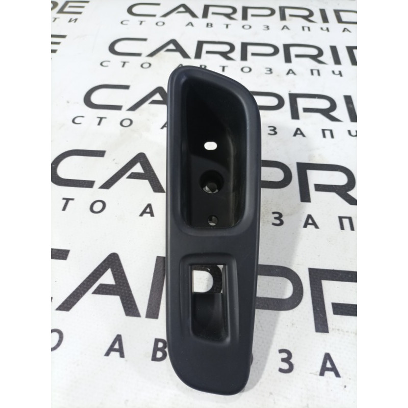 Накладка кнопок стеклоподъемника (салон) Jeep Renegade BU 2020 2.4