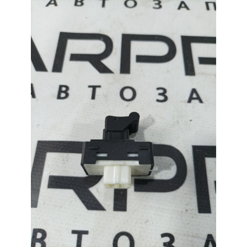 Кнопка стеклоподъемника (электрика / кнопки) Jeep Renegade BU 2020 2.4 5UW64LXHAA