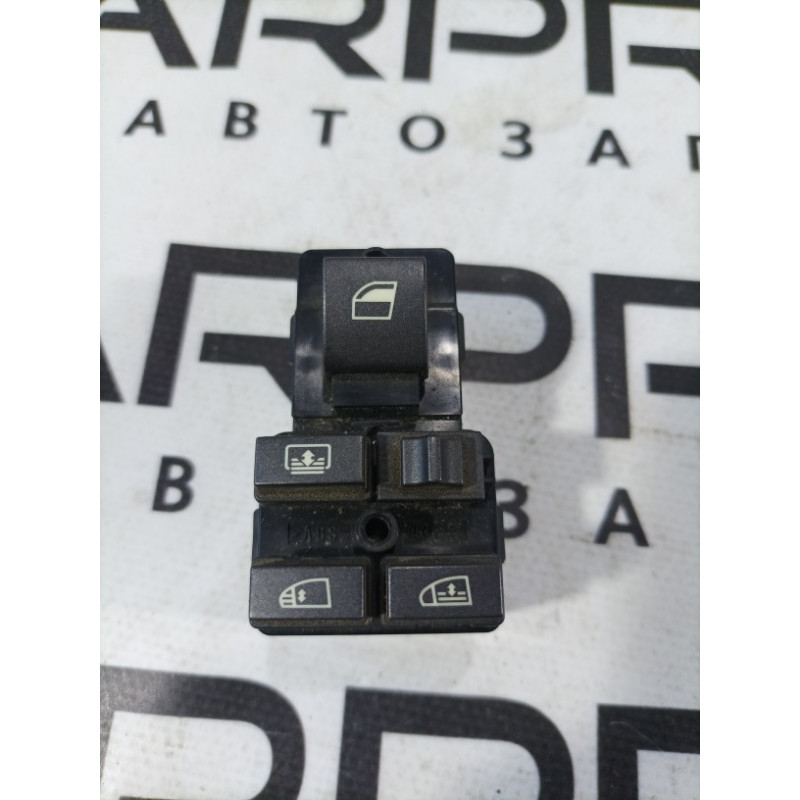 Блок кнопок стеклоподъемников (электрика / кнопки) BMW 7-series E65 N62B44 61316919880