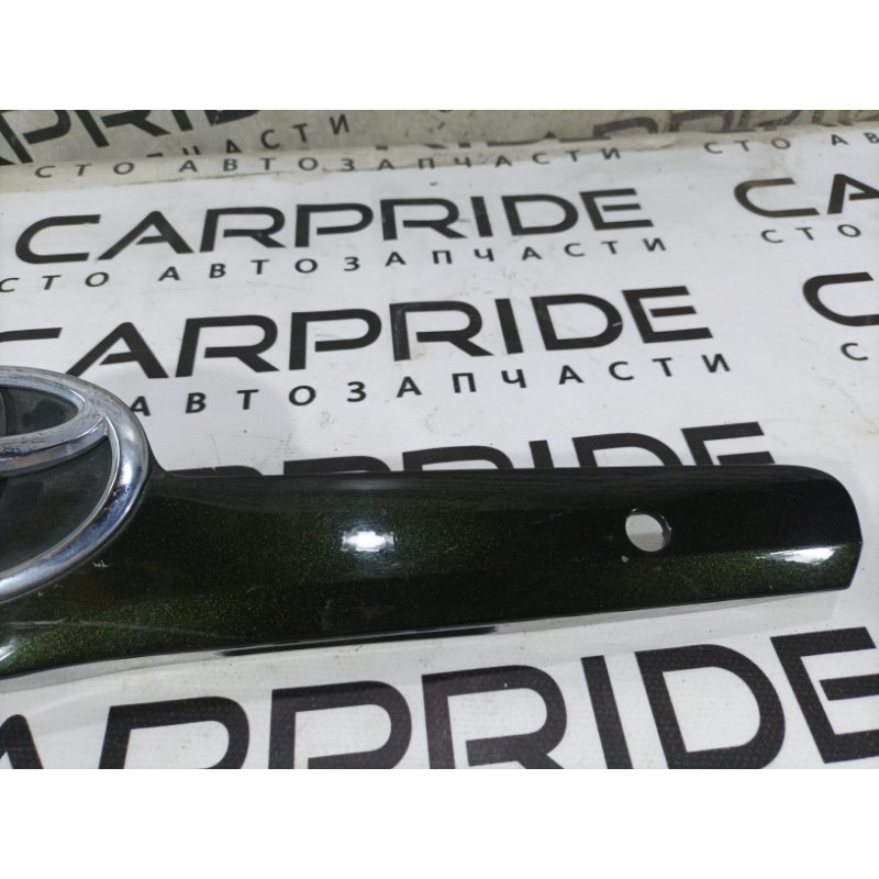 Панель подсветки номера (кузов и элементы) Toyota Camry 40 7680106120