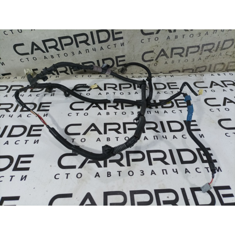 Проводка крышки багажника (электрика) Toyota Camry 40