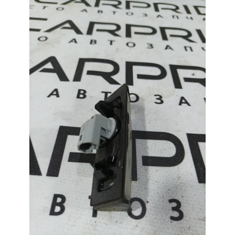 Плафон подсветки номера (оптика) Toyota Camry 40