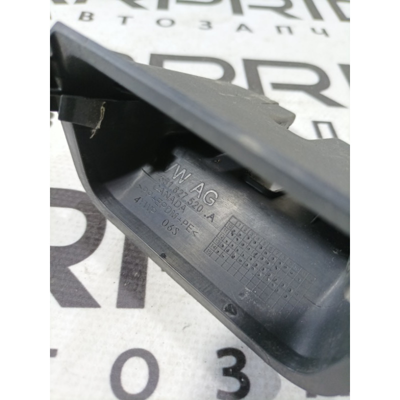 Накладка замка кришки багажника (салон) Volkswagen Passat B7 2014 1.8 561827520a