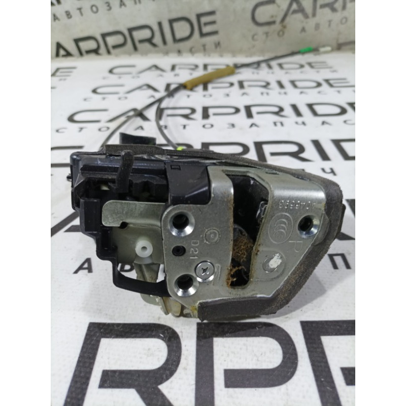 Замок двери (кузов и элементы) Toyota Sequoia XK60