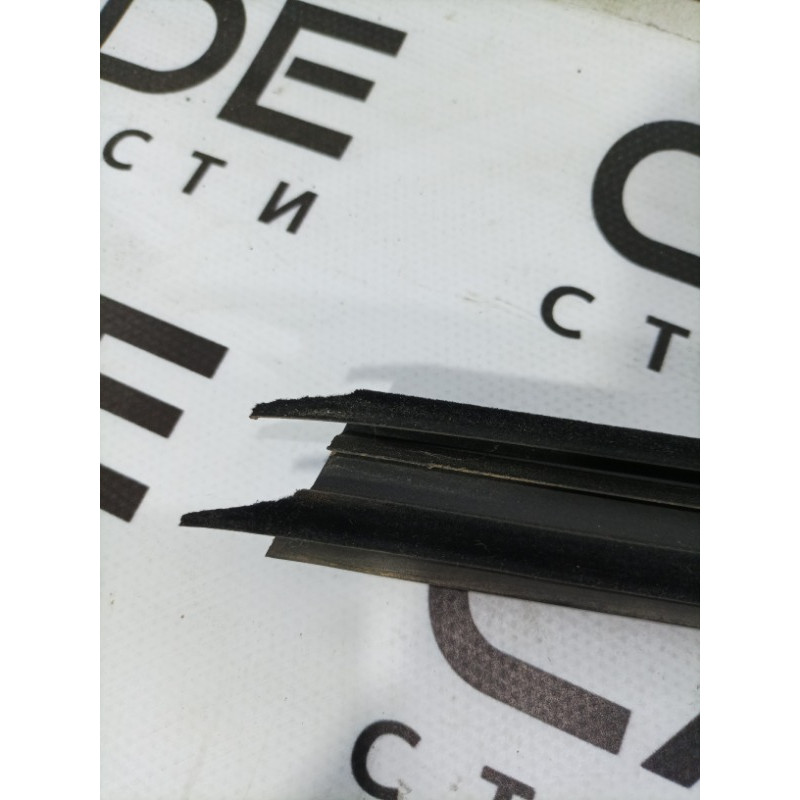 Внутрішній молдинг скла (зовнішні елементи кузова) BMW 3-series F30 2014 N20B20 51337258299