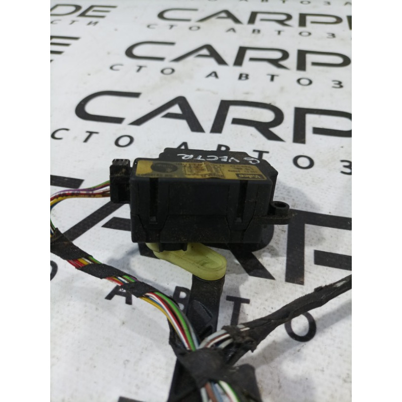 Привод заслонки отопителя (отопление и кондиционирование) Opel Vectra C 2004 2.2 09180201