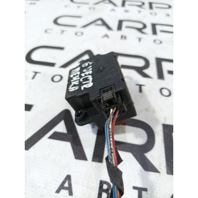 Привод заслонки отопителя (отопление и кондиционирование) Opel Vectra C 2004 2.2 1845086