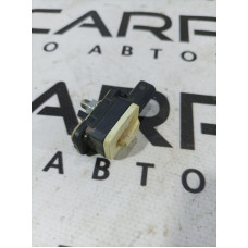 Датчик удару