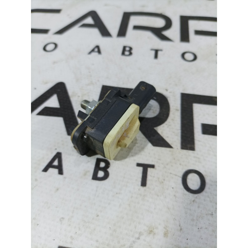 Датчик удару (електрика / датчики) BMW 3-series F30 2014 N20B20 65779217711