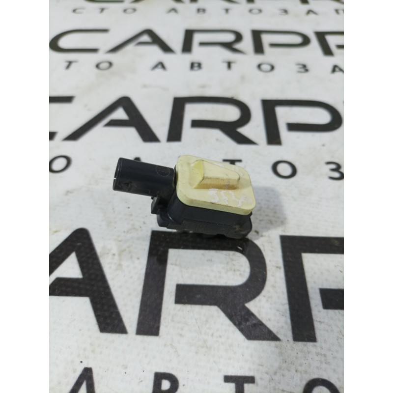 Датчик удару (електрика / датчики) BMW 3-series F30 2014 N20B20 65779217711