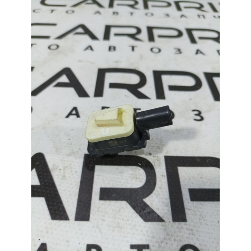 Датчик удару (електрика / датчики) BMW 3-series F30 2014 N20B20 65779217711