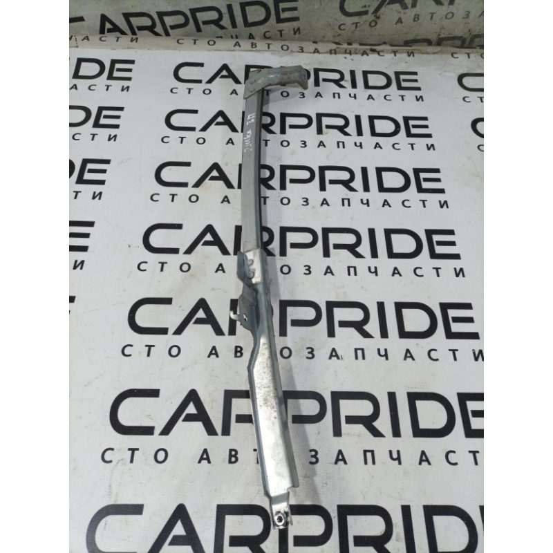 Направляющая стекла двери (кузов и элементы) Nissan Juke F15 2013 1.6 823861KK0A