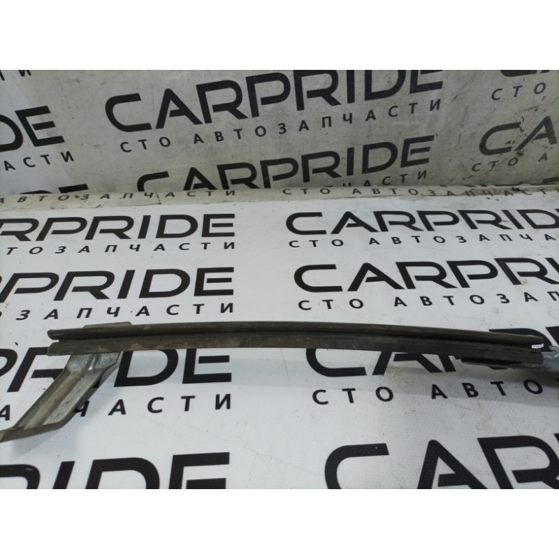 Направляющая стекла двери (кузов и элементы) Nissan Juke F15 2013 1.6 823861KK0A