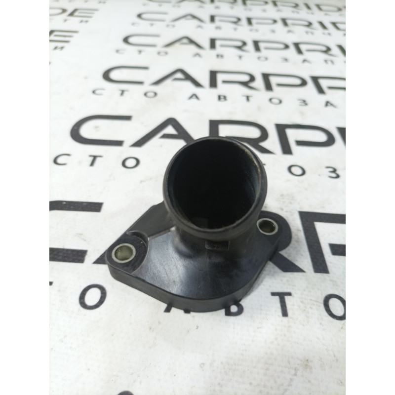 Фланець (система охолодження) Nissan Juke F15 2013 1.6 13049ED02A